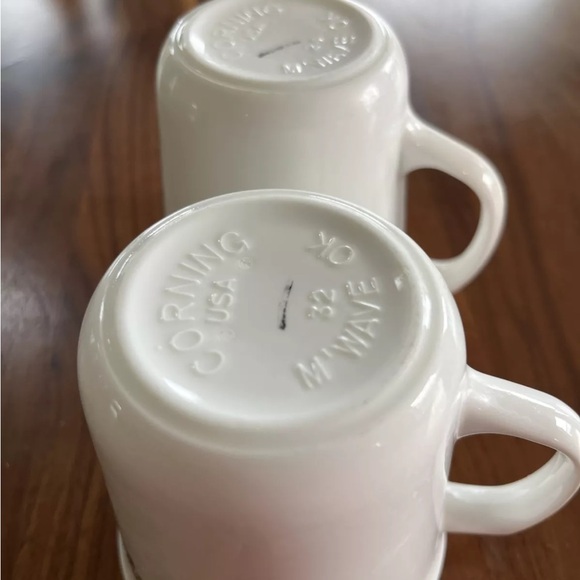 2 Corelle Corning Ware Spring Blossom Coffee Mugs Green Flowers Crazy Daisy 8oz - Picture 4 of 4